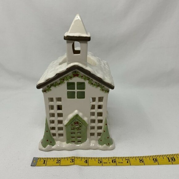 Partylite - P91137 Village Square Chapel Fragrance Warmer - Picture 6 of 12